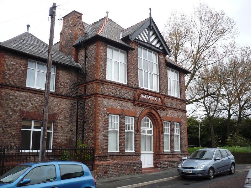 Heaton Norris - Heaton Norris Conservative Club. (Pub, External). Published on 12-04-2017