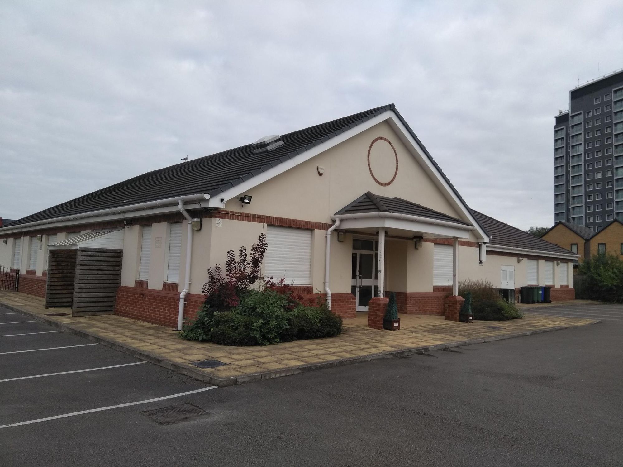 Longsight - Longsight Cricket Club (from Armitage Ave) 2021 10 1. (Pub, External). Published on 16-10-2021