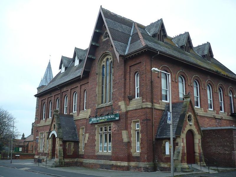 Reddish - Houldsworth Working Mens Club 2016. (Pub, External). Published on 30-11-2016