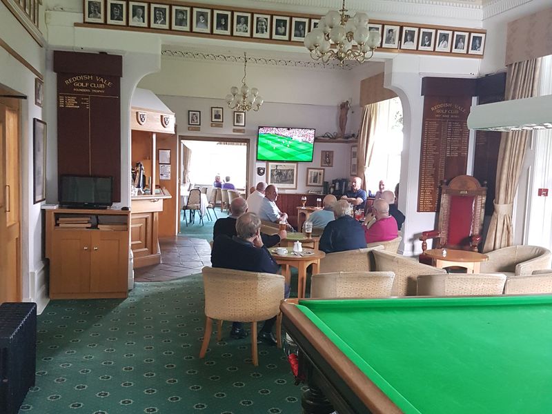 Reddish - Reddish Vale Golf Club interior 2017. (Pub, Bar). Published on 17-09-2017