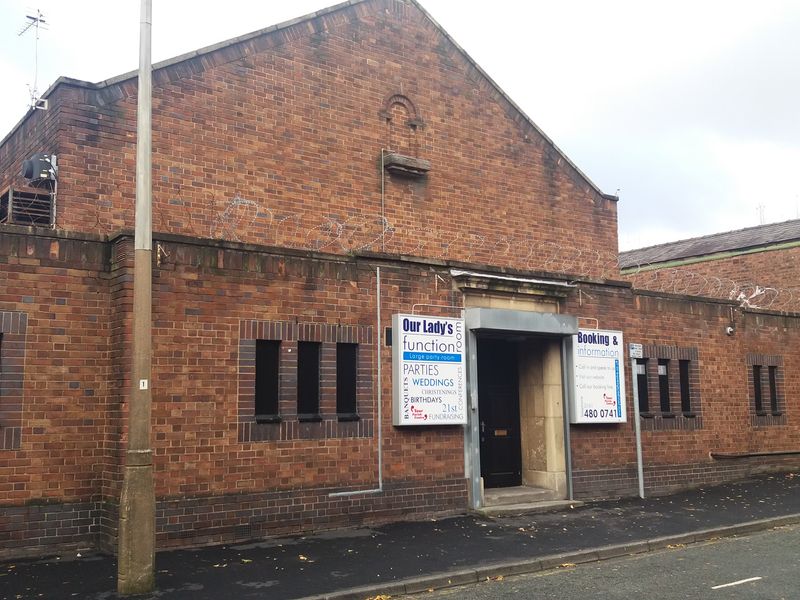 Edgeley - Our Lady & The Apostles Social Club. (Pub, External, Key). Published on 23-11-2016