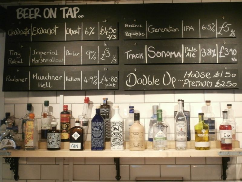 Nook interior - Heaton Moor. (Pub, Bar). Published on 23-01-2018 
