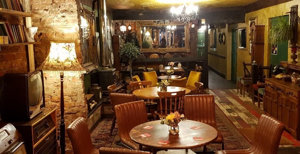 Stockport - Wellington Interior 2022 05 12. (Pub, Bar). Published on 19-05-2022