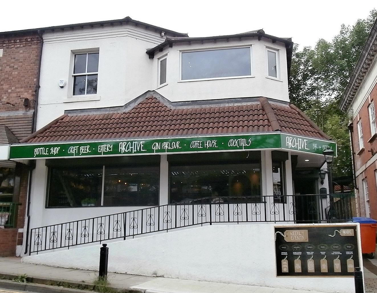 Cheadle Hulme - Archive Bar & Bottle 2019. (Pub, External, Key). Published on 16-06-2019