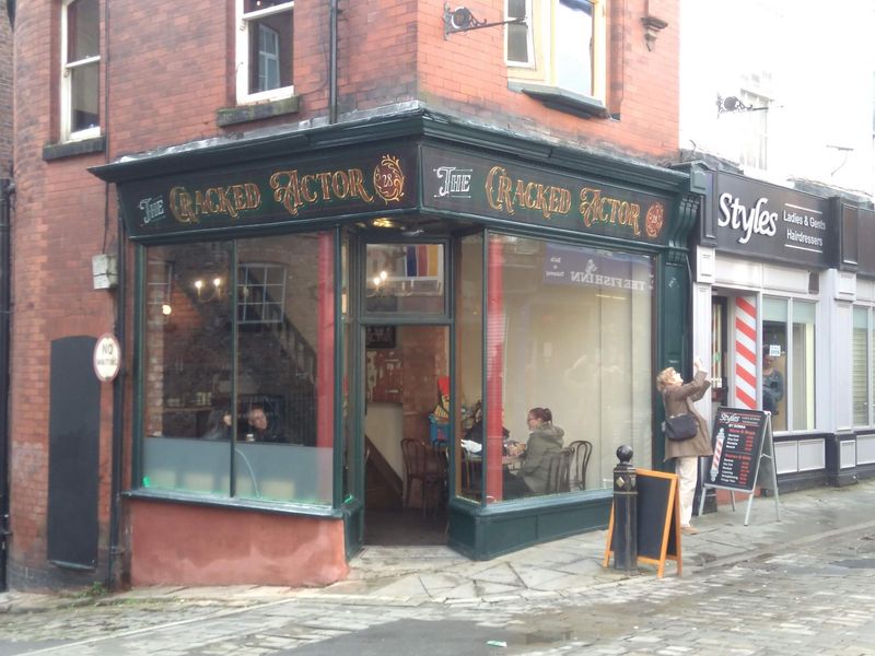 Stockport - Cracked Actor 2019. (Pub, External, Key). Published on 13-10-2019