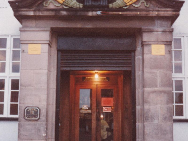 Adswood - Wembley c.1980 entrance detail. (Pub, External, Sign). Published on 16-02-2021 