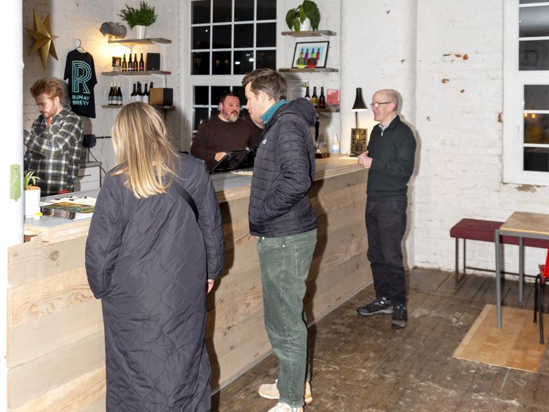 Stockport - Runaway Brewery Tap Interior 2022 12 08. (Pub, Bar). Published on 11-12-2022 