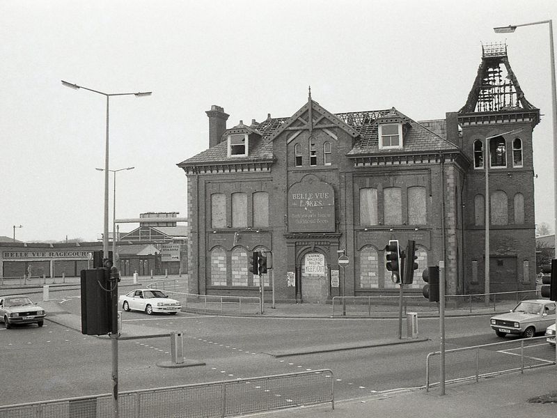 Gorton - Belle Vue Lakes 1990. (Pub, External, Key). Published on 30-12-2024 