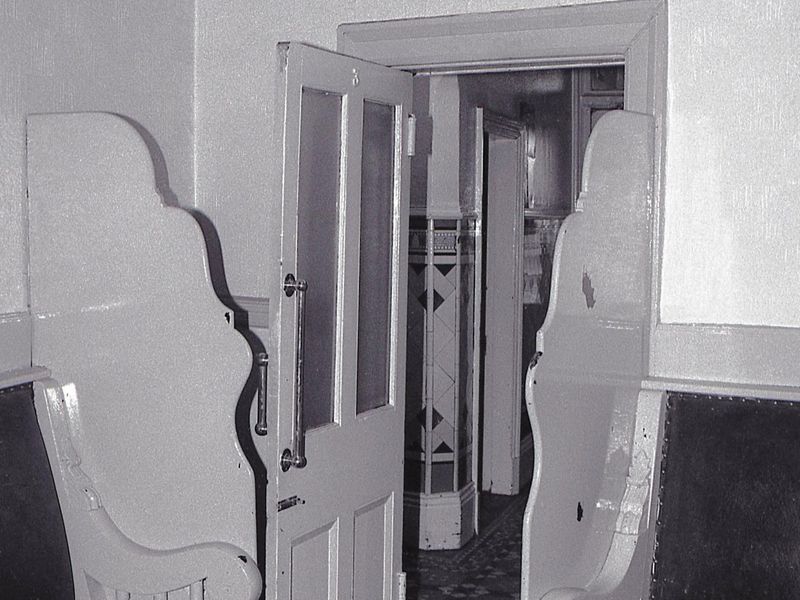 Openshaw - Locomotive interior 1990. (Pub, Bar). Published on 01-01-2025 