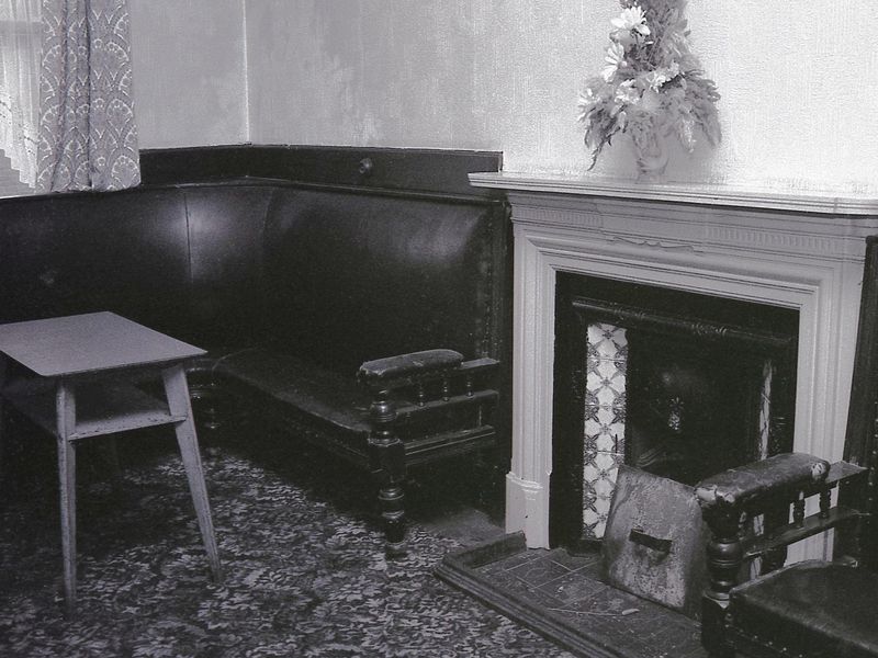 Openshaw - Locomotive interior 1990. (Pub, Bar). Published on 01-01-2025 