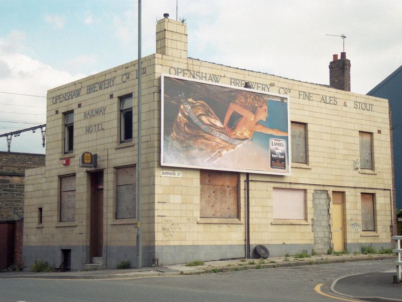 Gorton - Railway Hotel 1993. (Pub, External). Published on 01-01-2025