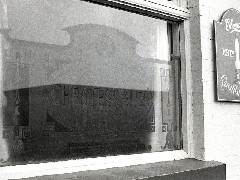 Gorton - Victoria window detail 1990. (Pub, External). Published on 30-12-2024 
