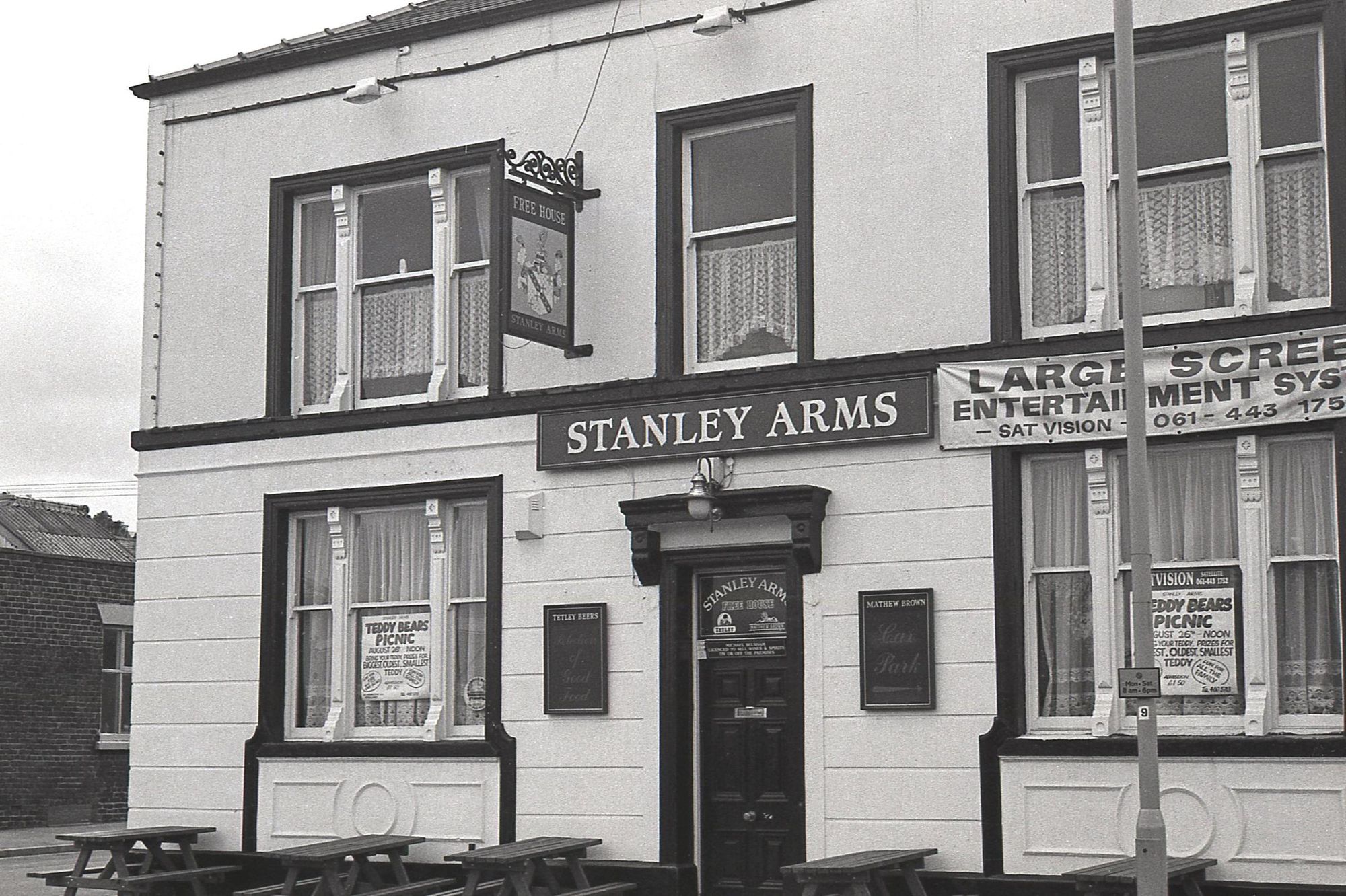 Portwood - Stanley Arms 1990. (Pub, External, Key). Published on 02-01-2025