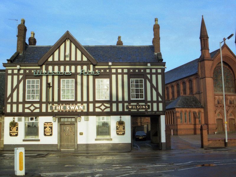 Edgeley - Swan c.1990. (Pub, External, Key). Published on 02-01-2025 