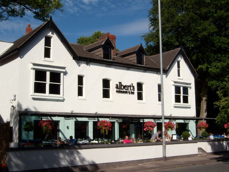 Albert's Restaurant & Bar - West Didsbury. (Pub, External). Published on 21-06-2010