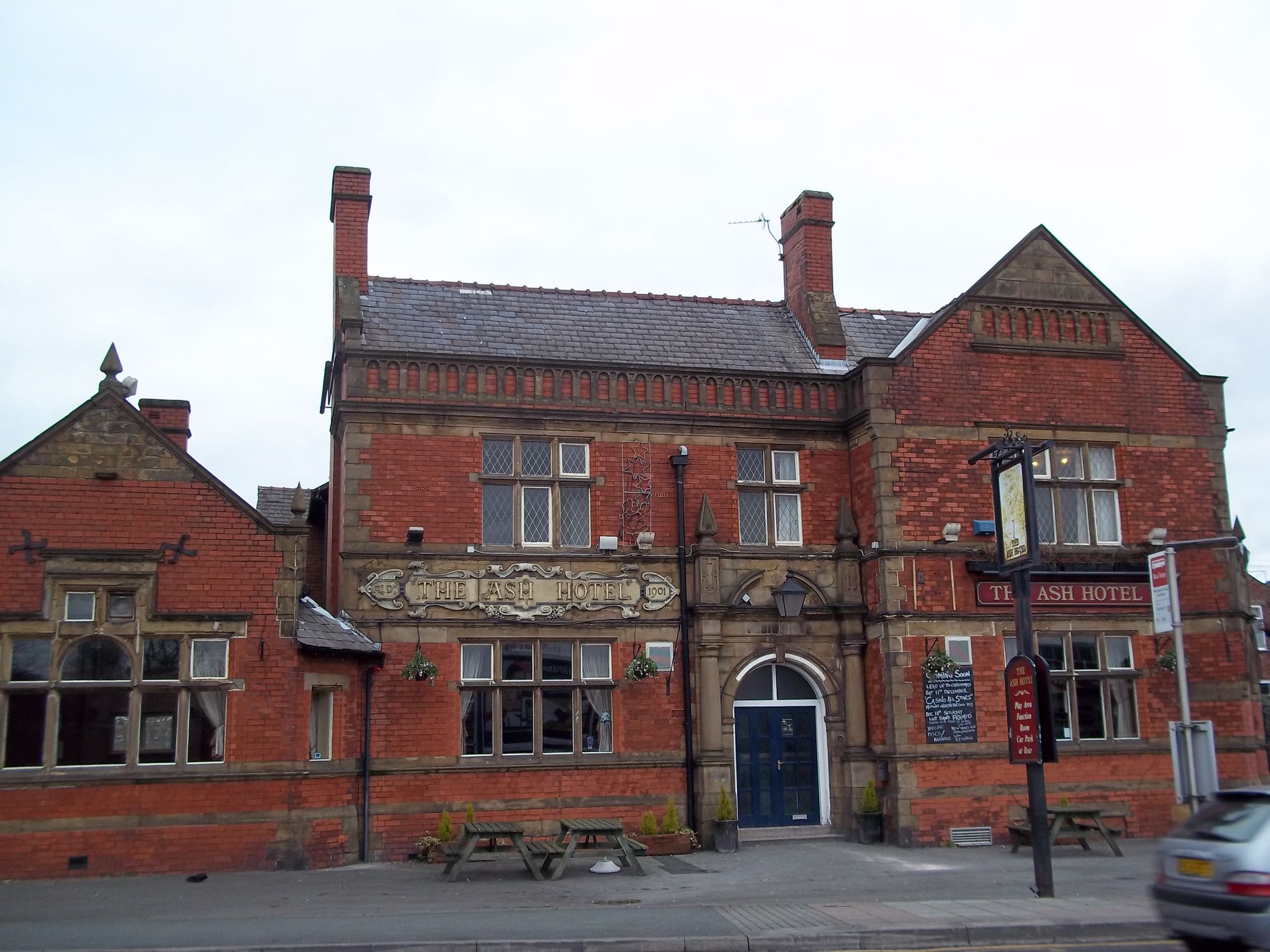 Ash Hotel - Heaton Chapel. (Pub, External, Key). Published on 23-01-2011
