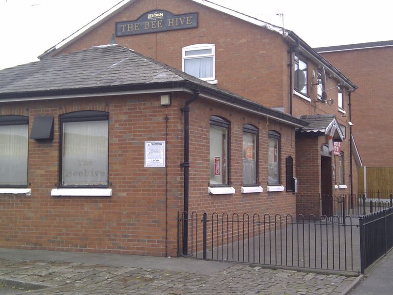 Beehive - Moss Side 2011. (Pub, External, Key). Published on 11-03-2011