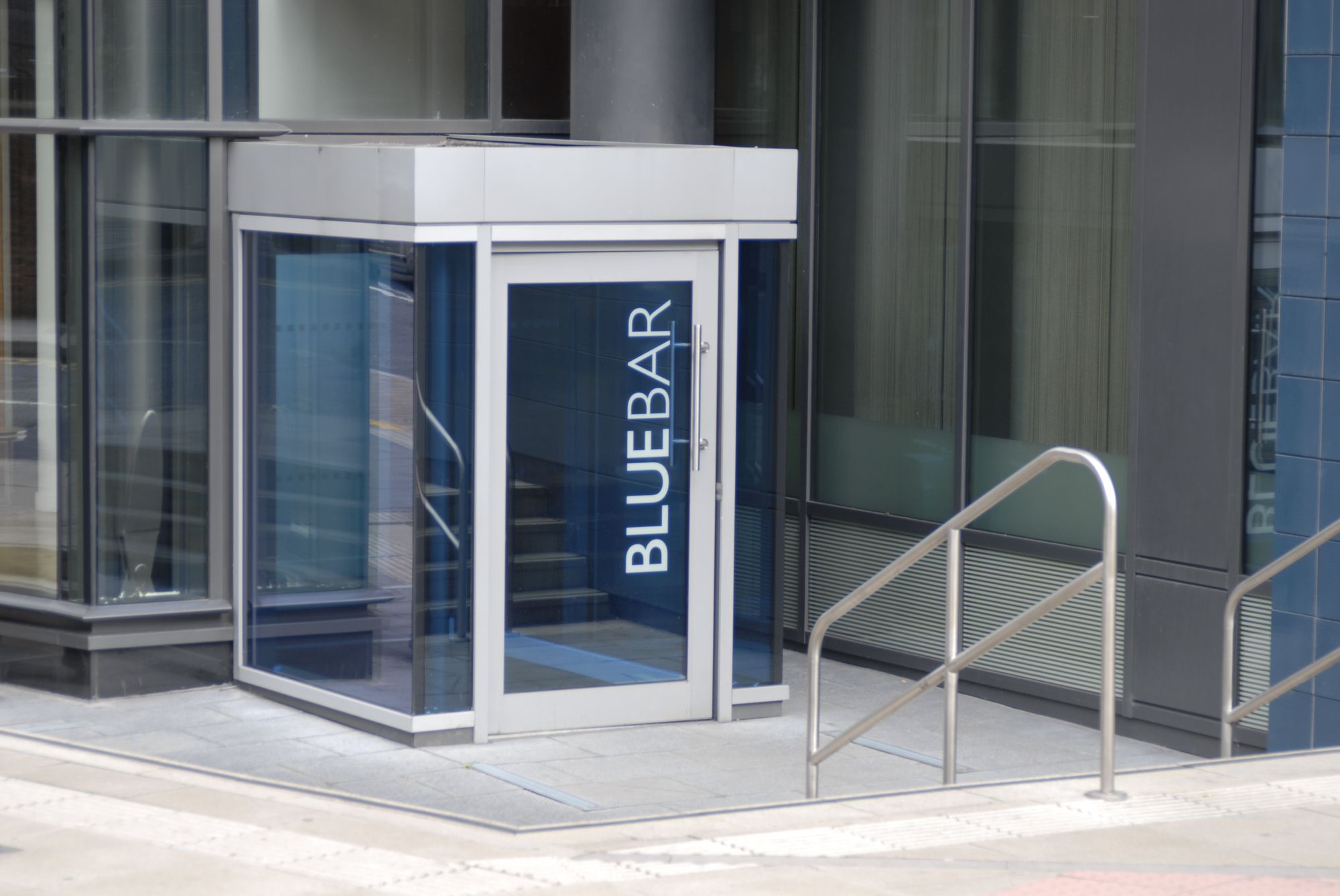 Blue Bar / Piccadilly Lounge (Mint Hotel) - Manchester. (Pub, External, Key). Published on 09-08-2011