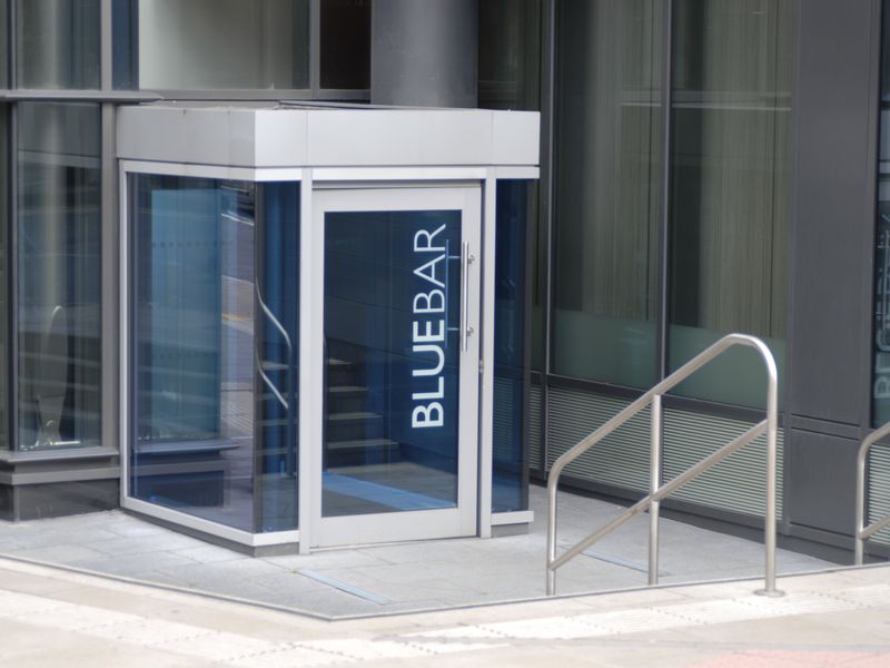 Blue Bar / Piccadilly Lounge (Mint Hotel) - Manchester. (Pub, External, Key). Published on 09-08-2011