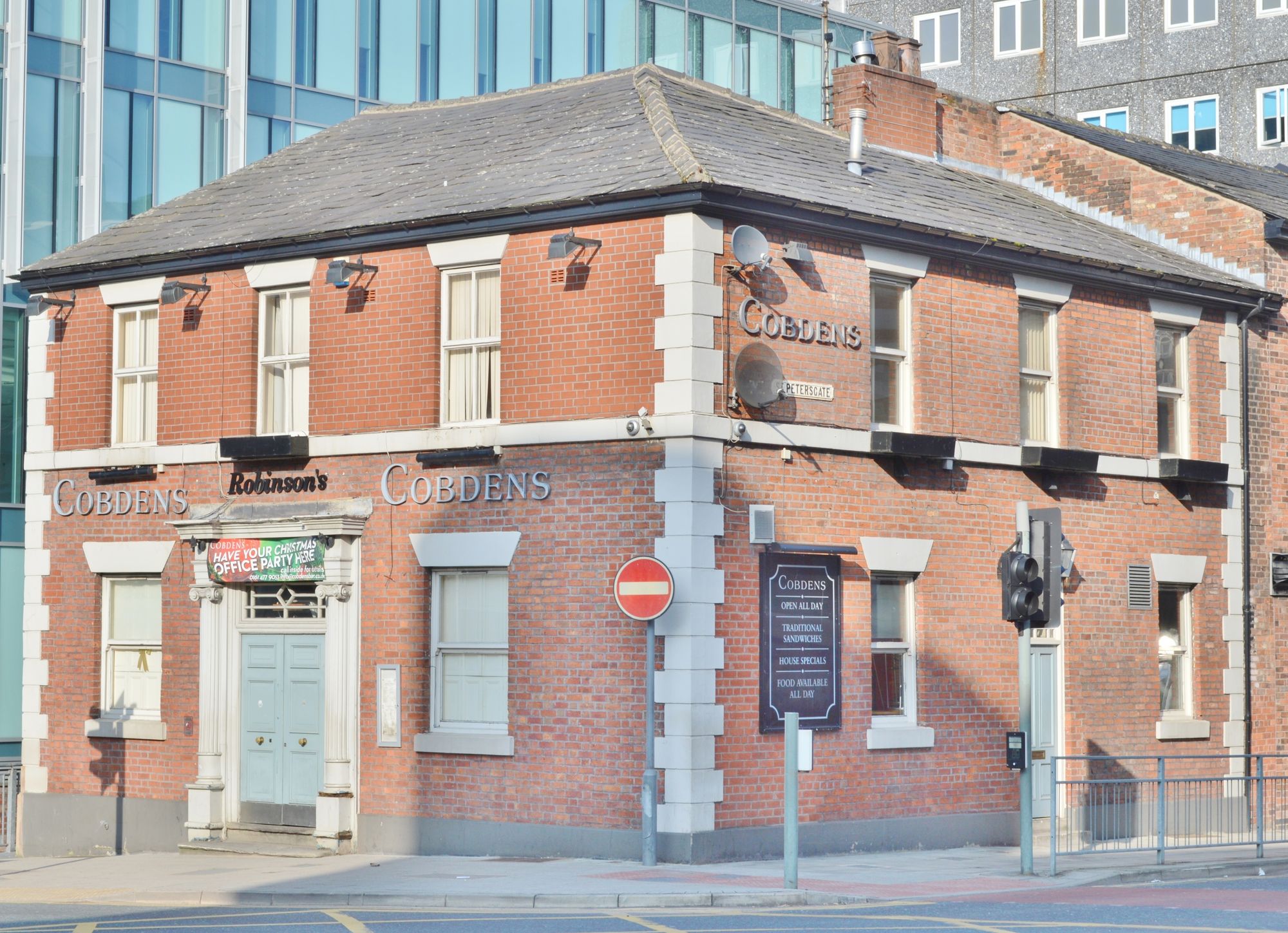 Cobdens - Stockport. (Pub, External). Published on 18-02-2013