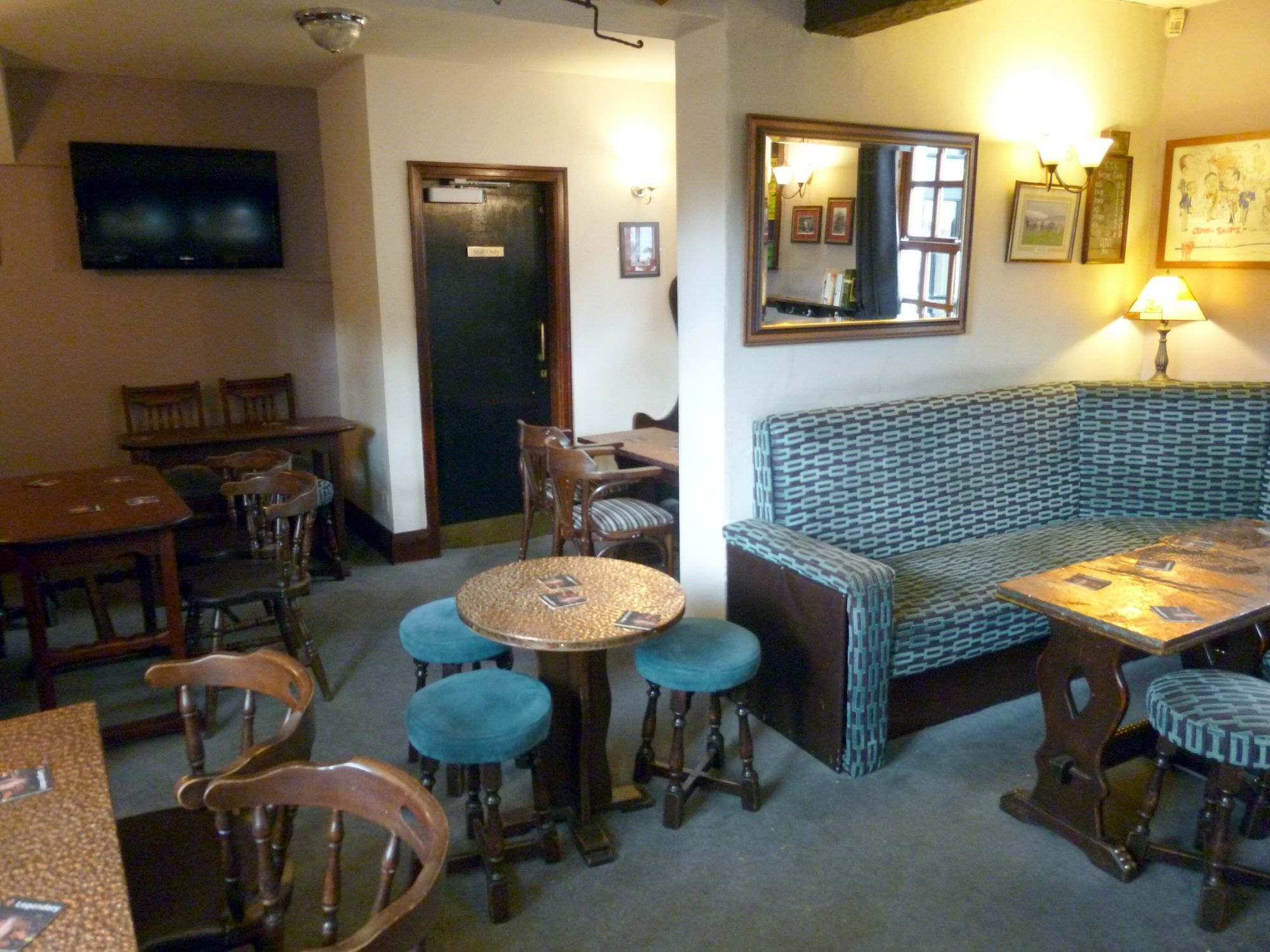 Crown interior - Heaton Mersey 2017. (Pub, Bar). Published on 31-07-2017