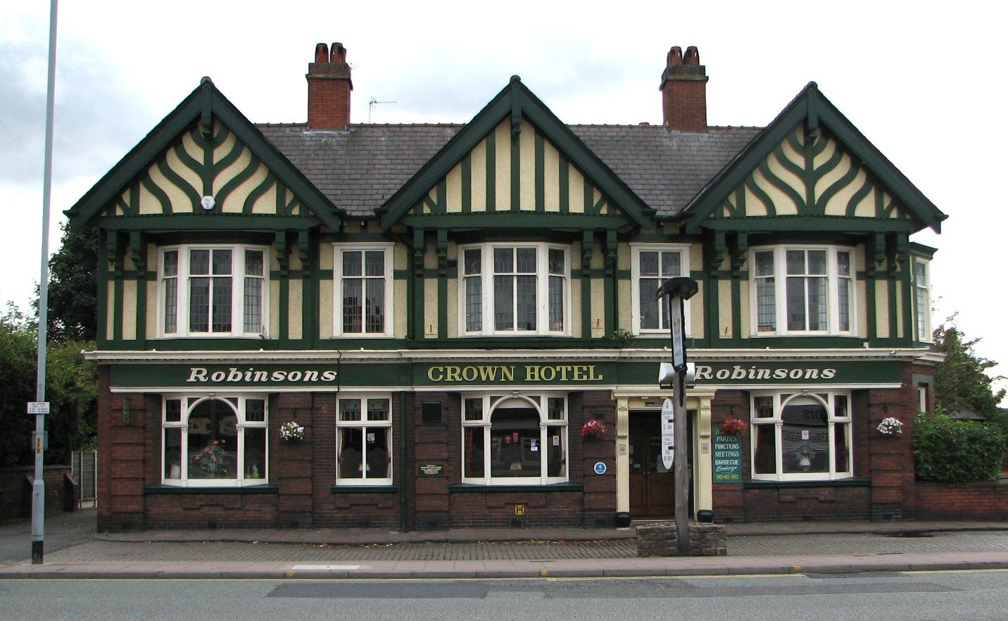 Great Moor  - Crown 2013. (Pub, External). Published on 26-03-2011