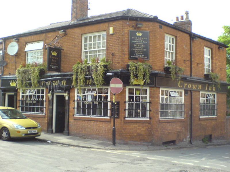 Crown Inn - Northenden 2008. (Pub, External). Published on 20-05-2007