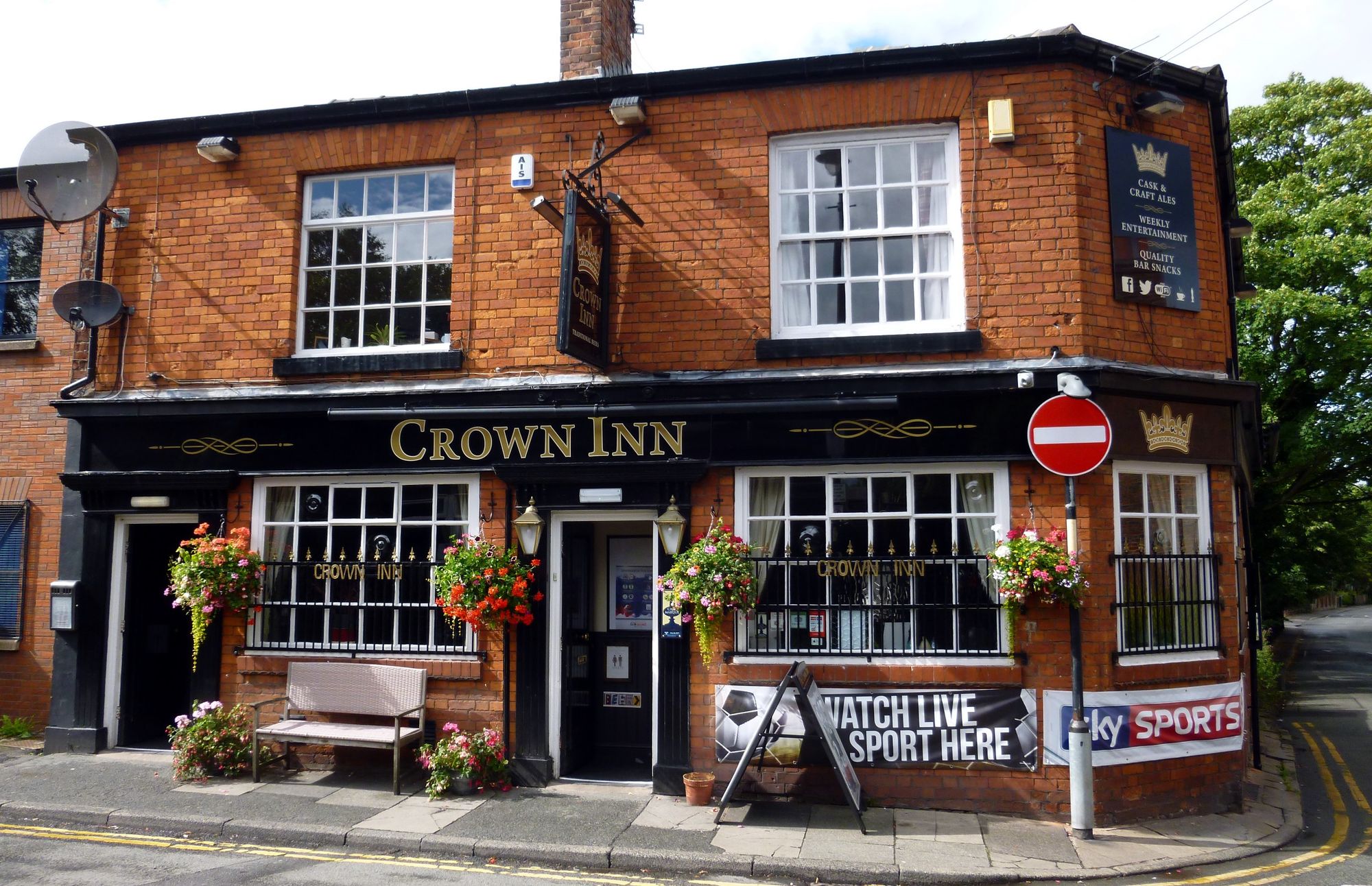 Crown Inn - Northenden 2017. (Pub, External, Key). Published on 01-08-2017