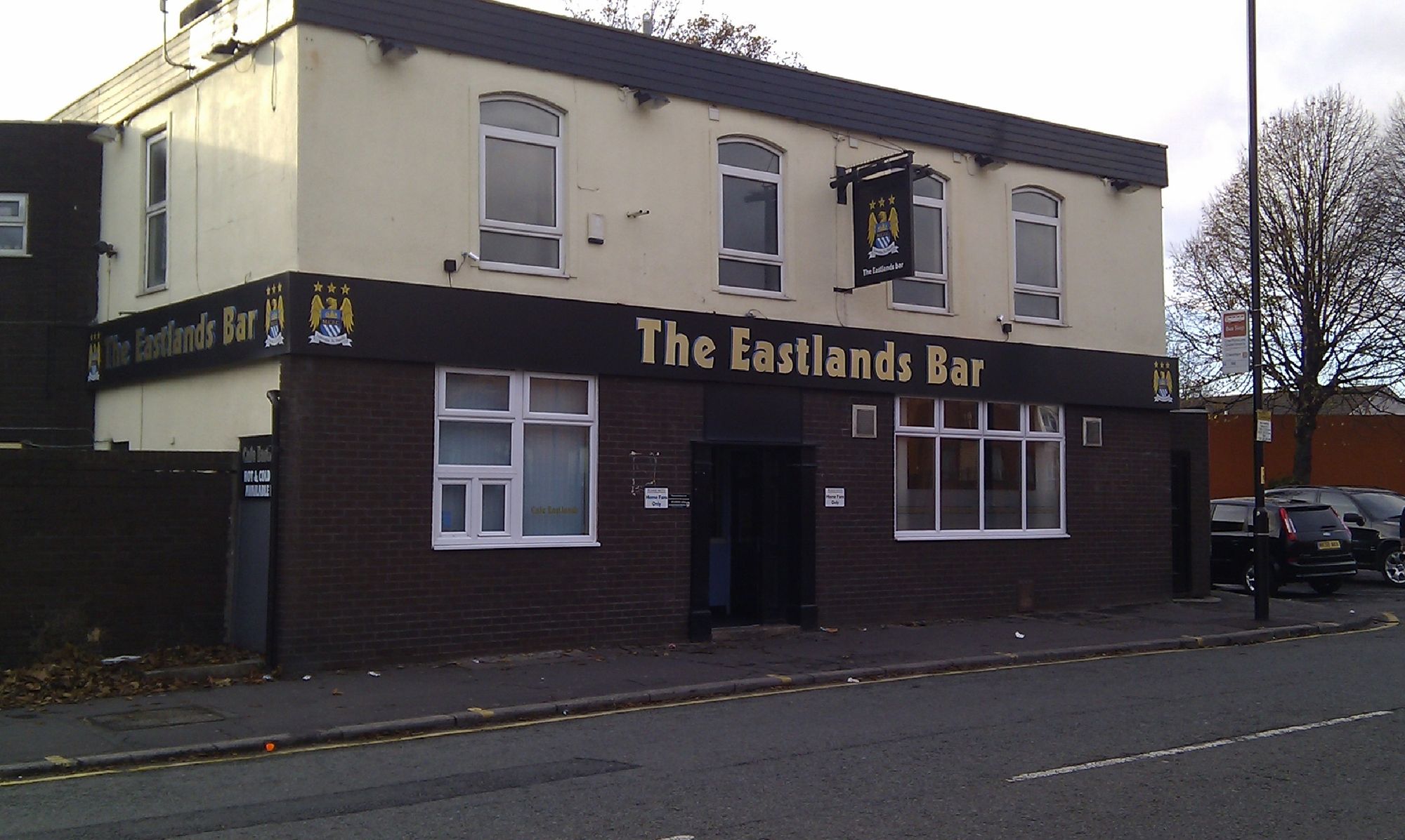 Eastlands Bar - Beswick. (Pub, External). Published on 14-11-2010