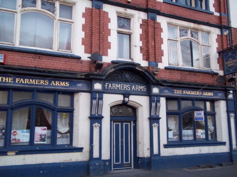 Farmers Arms pre-closure - Levenshulme. (Pub, External). Published on 16-10-2010