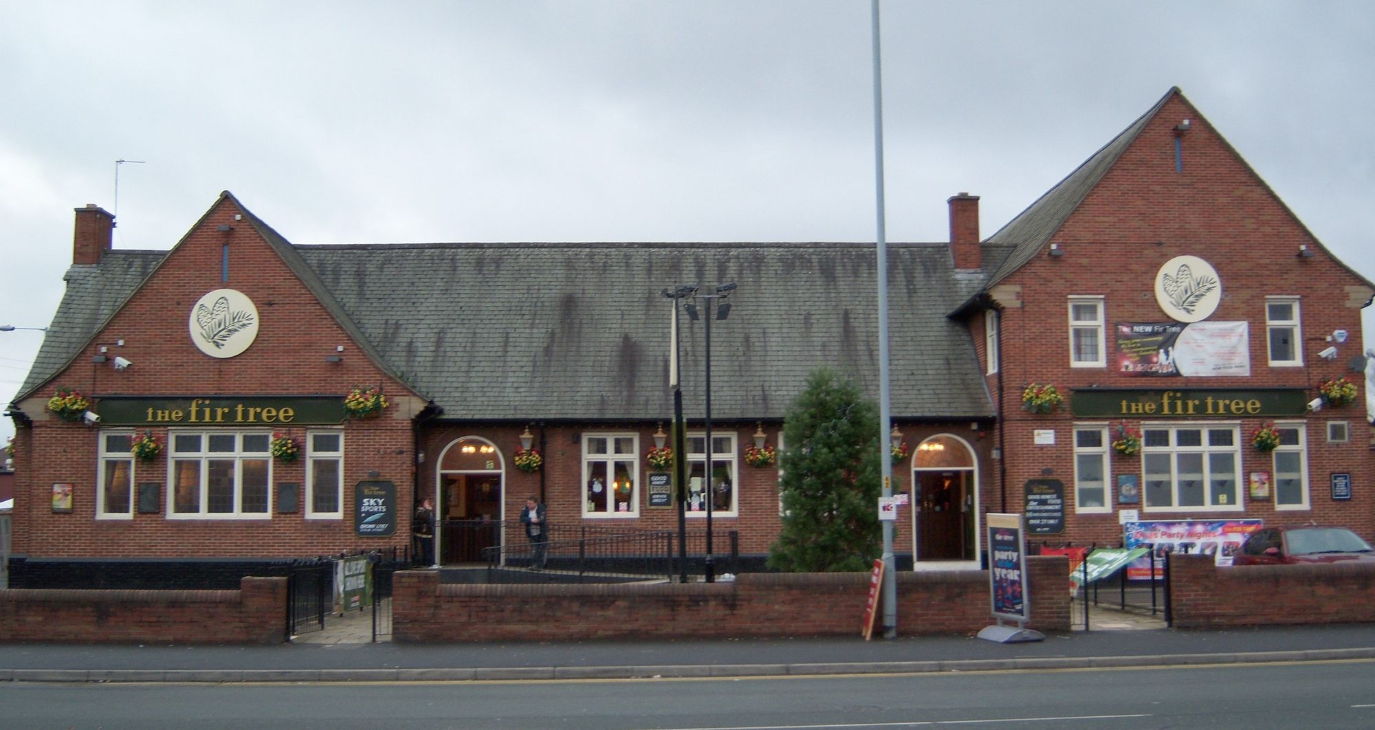 Fir Tree - Reddish. (Pub, External, Key). Published on 25-11-2007