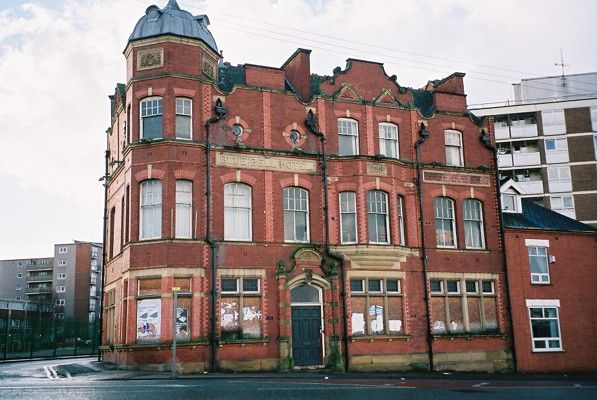 Blue Bell - Edgeley 2014. (Pub, External). Published on 25-01-2007