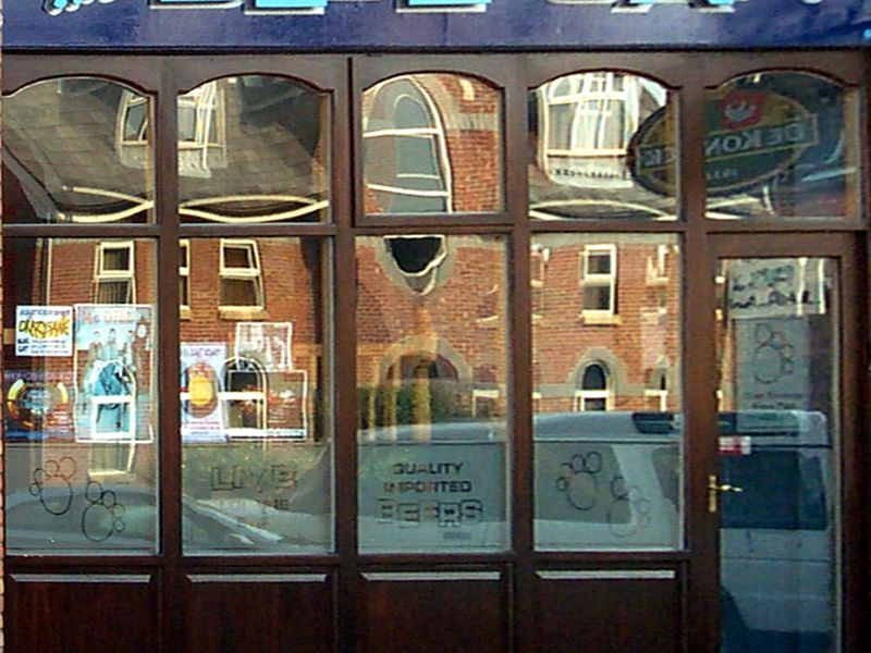 Blue Cat - Heaton Moor. (Pub, External). Published on 26-03-2011 