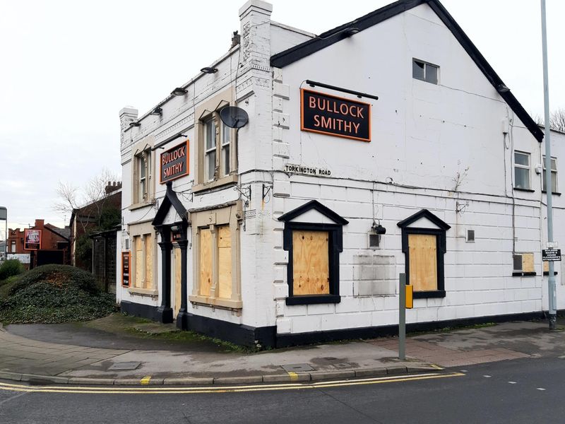 Hazel Grove - Bullock Smithy boarded up 2020 12 22. (Pub, External). Published on 09-01-2021 