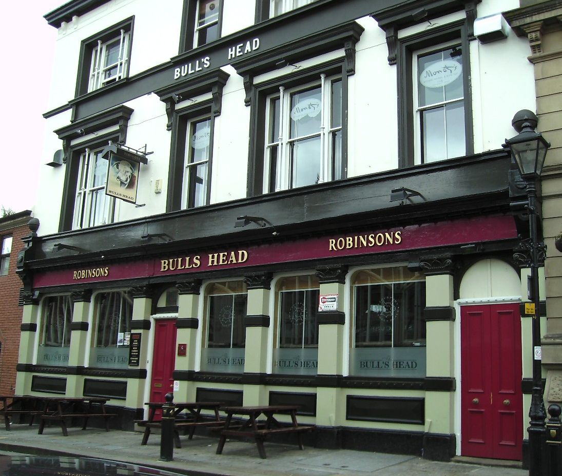 Bulls Head - Stockport. (Pub, External). Published on 22-07-2007