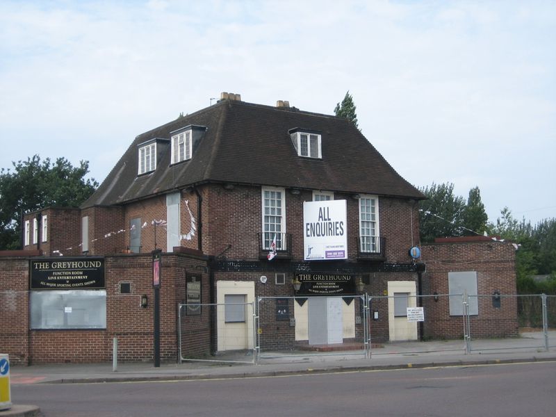 Greyhound when closed - Cheadle Hulme 2010. (Pub, External, Key). Published on 05-09-2010