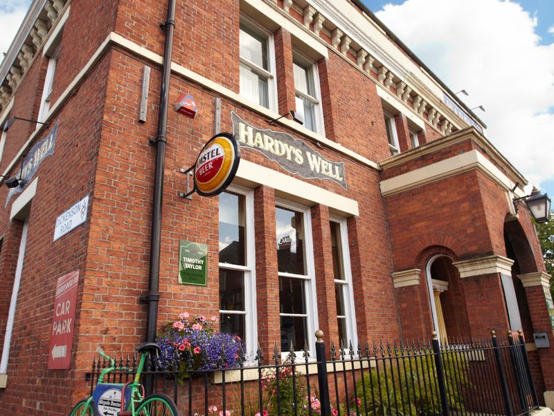 Hardy's Well - Rusholme. (Pub, External). Published on 26-07-2011