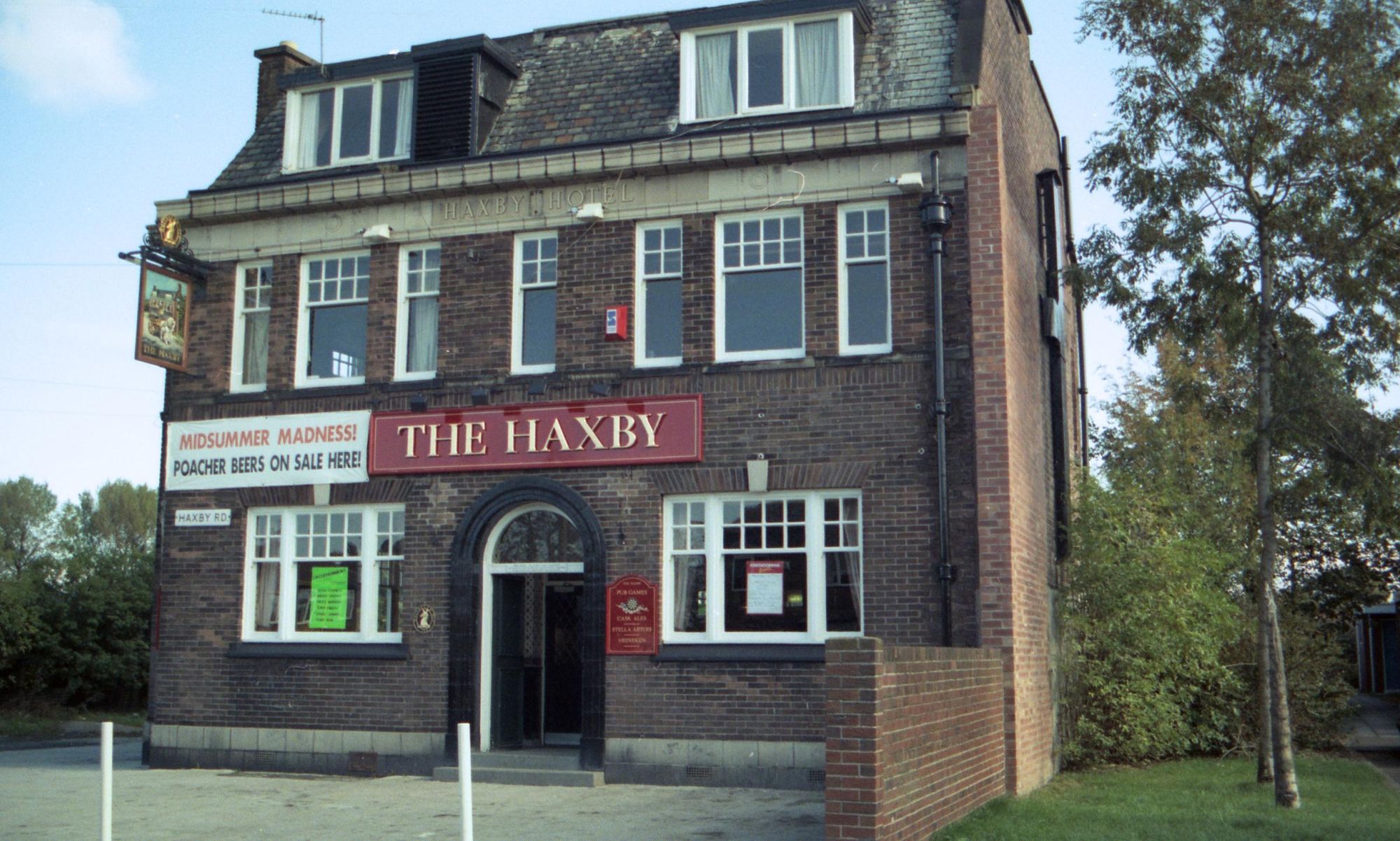 Gorton - Haxby Hotel 1991. (Pub, External, Key). Published on 01-01-2025