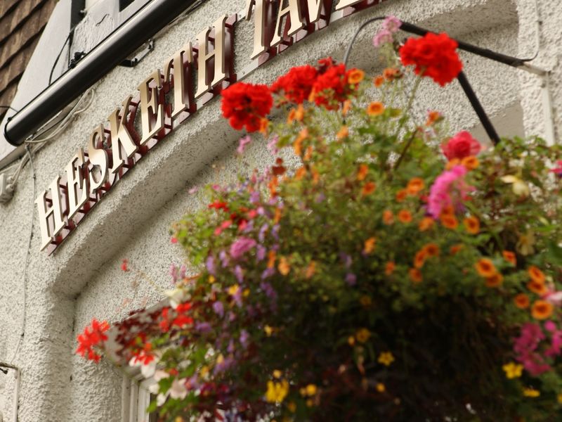 Hesketh Tavern - Cheadle Hulme. (Pub, External, Sign). Published on 13-08-2012