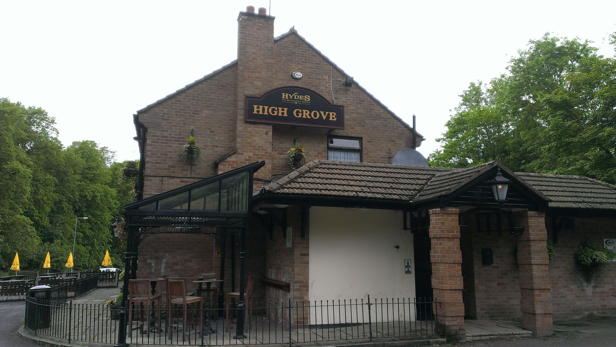 High Grove - Gatley. (Pub, External). Published on 30-05-2013