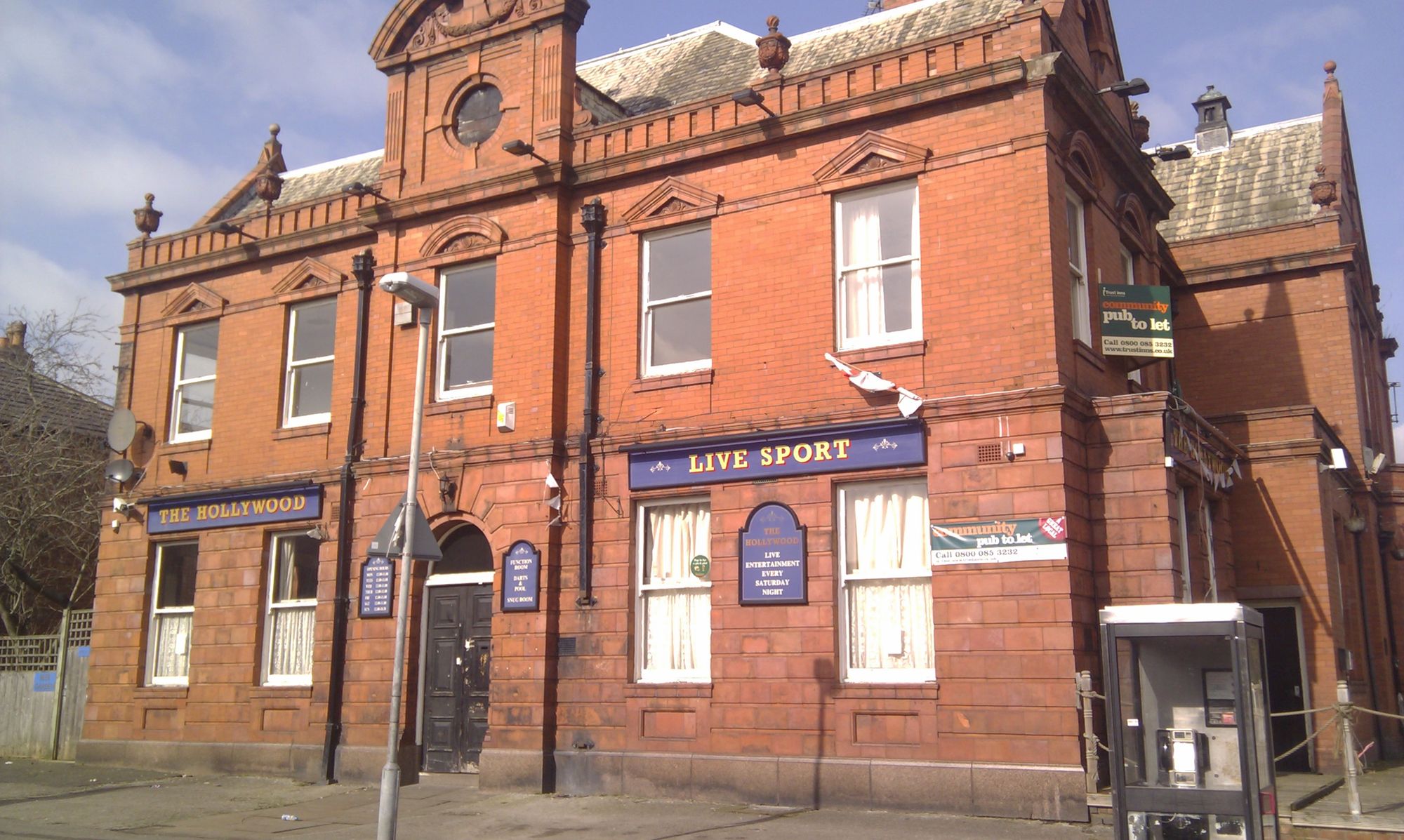 Hollywood - Edgeley. (Pub, External, Key). Published on 01-03-2011