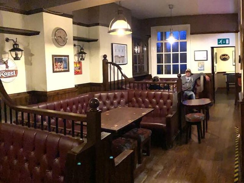 Heaton Norris - Hope Inn interior 2021 08 08. (Pub, Bar). Published on 05-12-2021