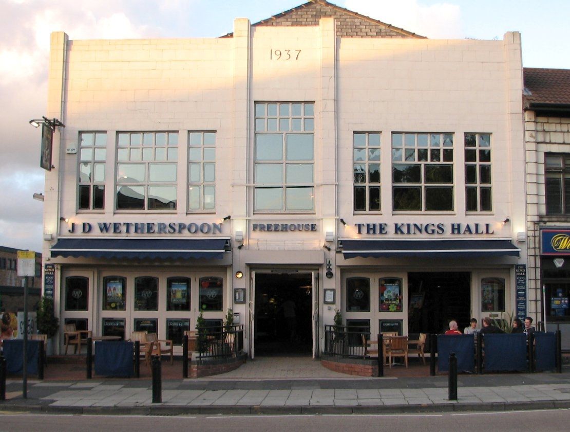 Kings Hall - Cheadle Hulme 2011-03-26. (Pub, External). Published on 26-03-2011