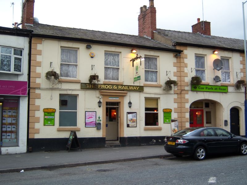 Frog & Railway - Heaton Mersey. (Pub, External). Published on 23-02-2008