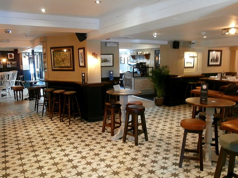 Heaton interior - Heaton Mersey 2018. (Pub, Bar). Published on 02-07-2018