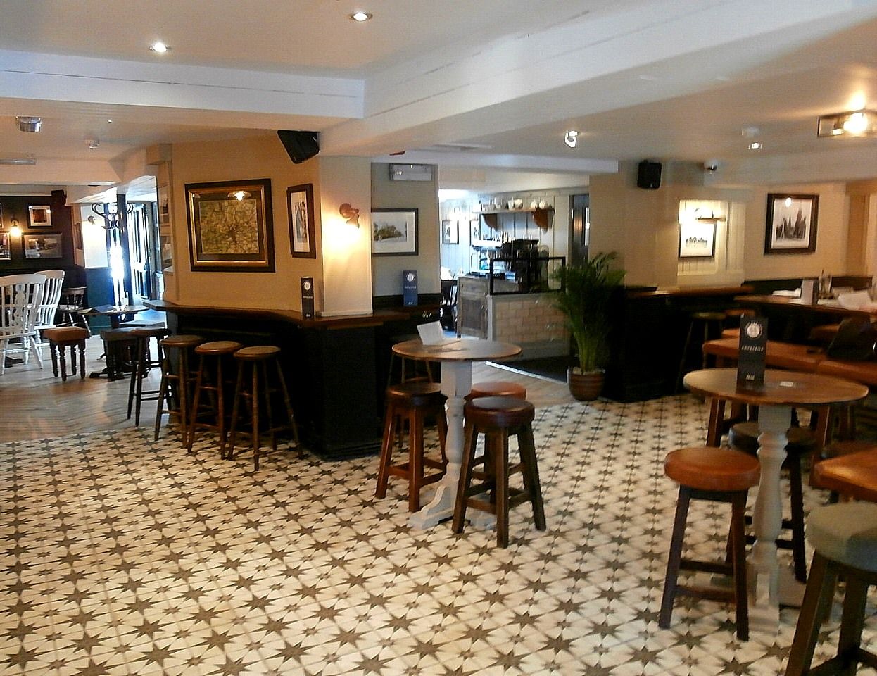 Heaton interior - Heaton Mersey 2018. (Pub, Bar). Published on 02-07-2018