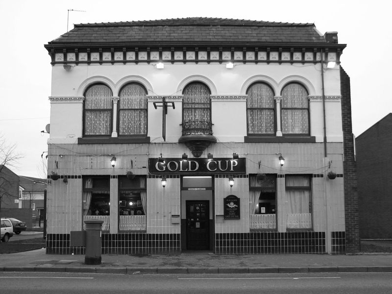 Gold Cup - Longsight. (Pub, External, Key). Published on 26-03-2011