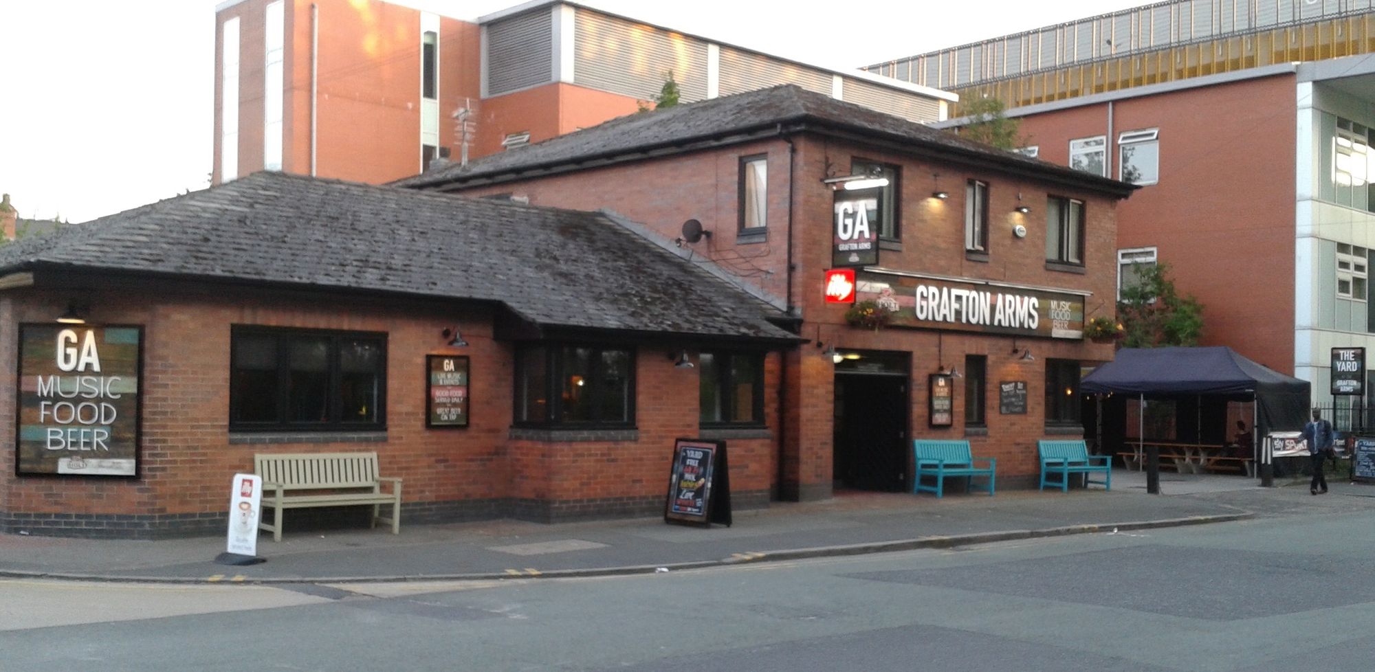 Grafton Arms - Chorlton-on-Medlock. (Pub, External). Published on 15-07-2015
