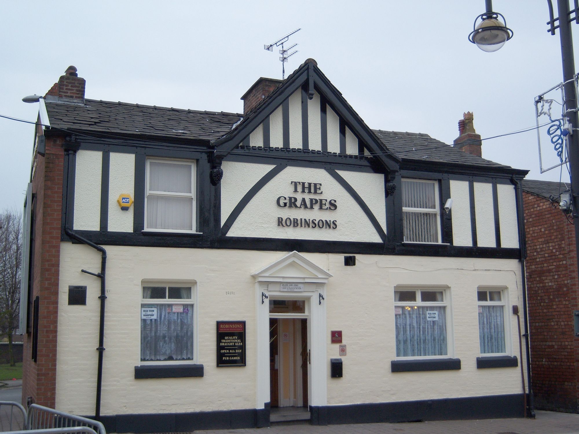 Grapes - Edgeley. (Pub, External, Key). Published on 04-01-2009