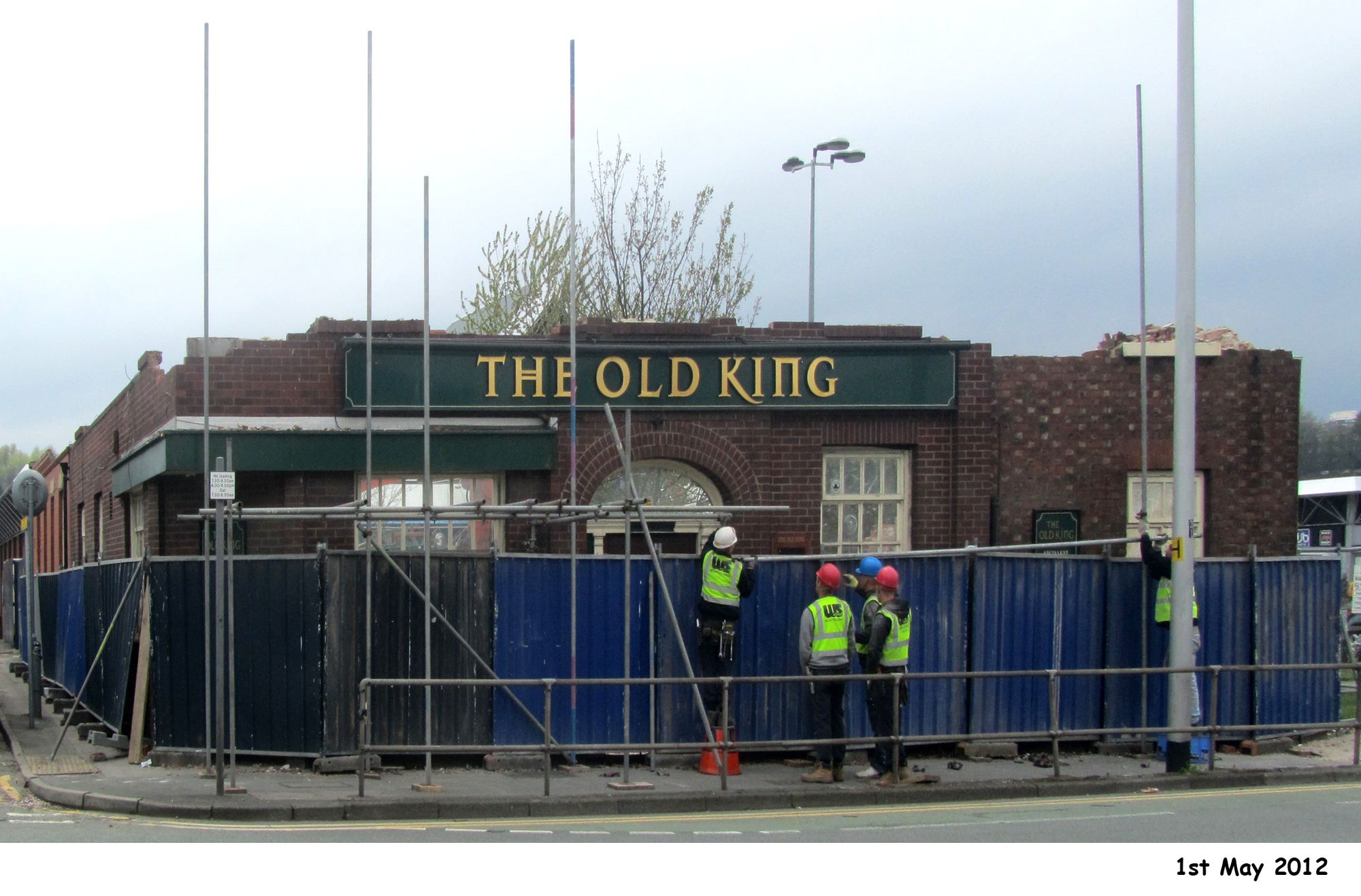 Old King demolition - Portwood. (Pub, External). Published on 01-05-2012